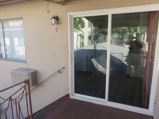 Primary Photo - 107 N Pass Ave