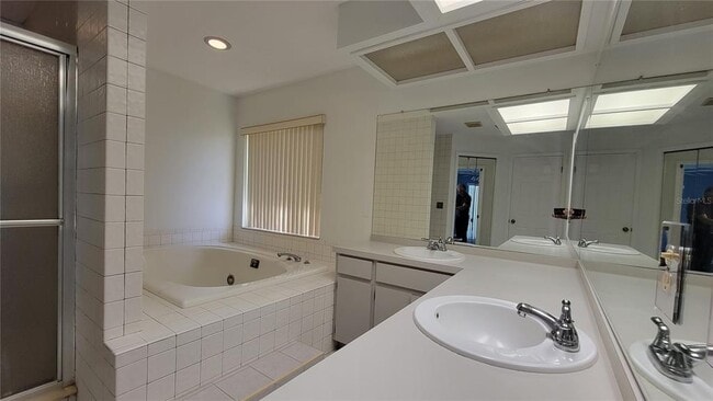 Building Photo - 3024 Sandpiper Pl