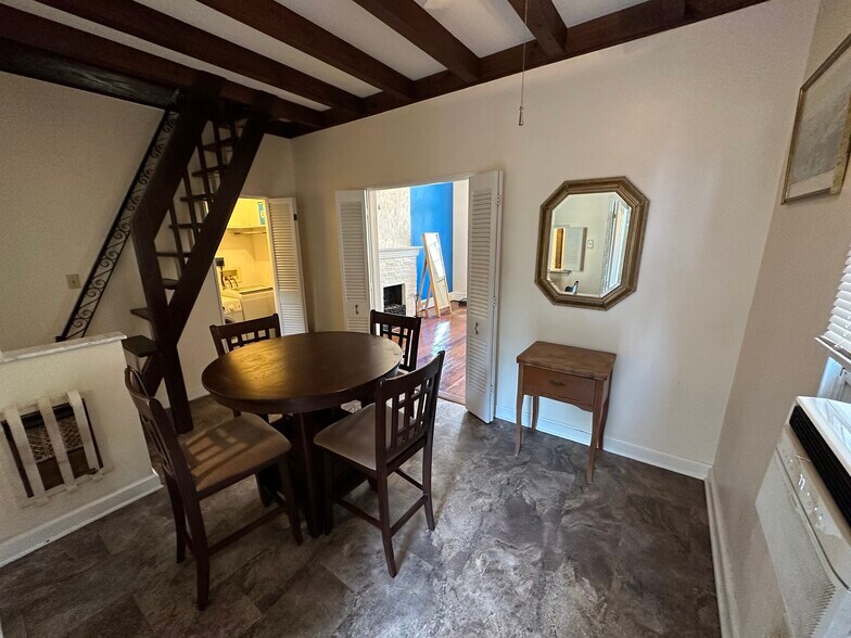 Dining room - 821 Barracks St