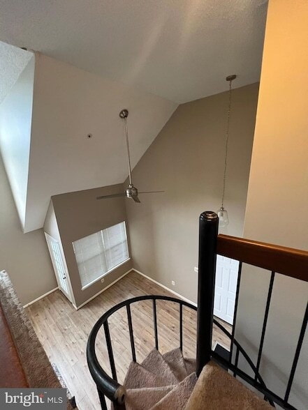 Building Photo - 14055 Vista Dr