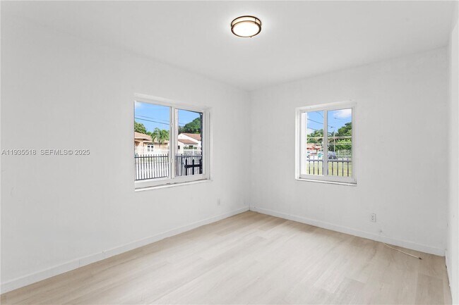 Building Photo - 400 NW 47th St