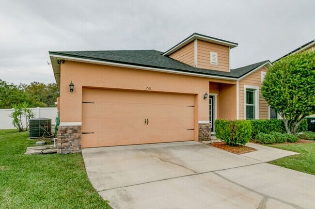 Building Photo - 1511 Whitewater Falls Dr