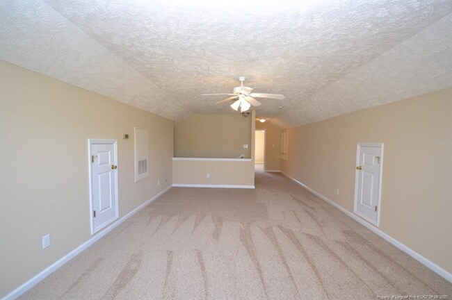 Building Photo - 361 Americana Dr