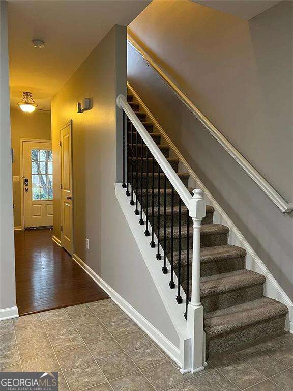 Building Photo - 6996 Kingswood Run Dr