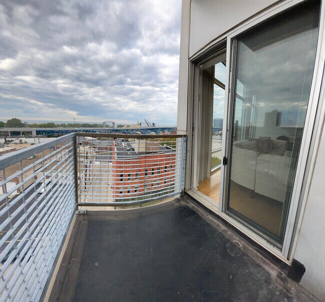 Building Photo - 2211 Superior Via