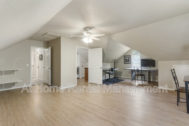 Building Photo - 1220 Renaissance Dr