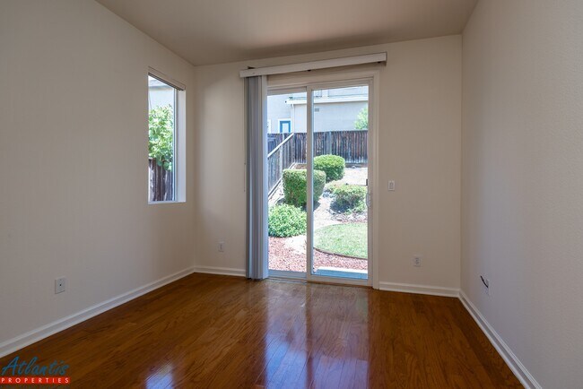 Building Photo - 3526 Casabella Ct