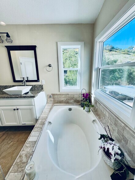 Building Photo - 4424 Camino de la Rosa