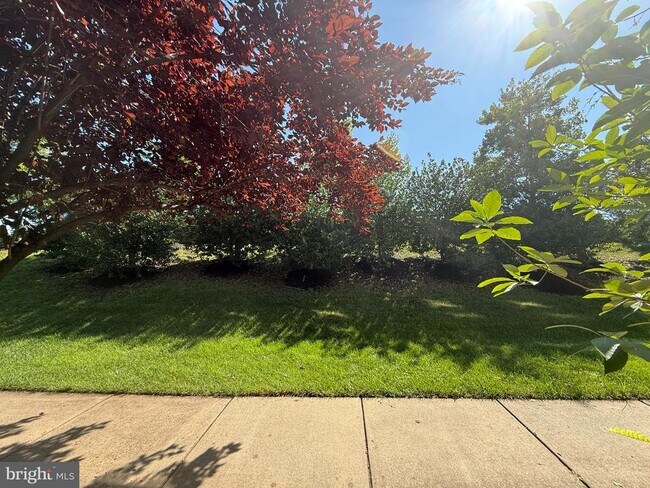 Building Photo - 14050 Cannondale Way
