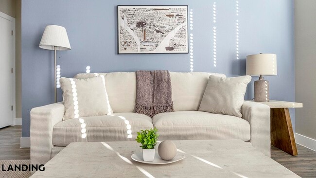 Building Photo - 1000 S Broadway