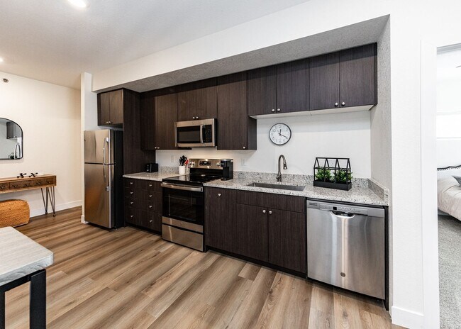 Building Photo - 5681 Silverstone Terrace