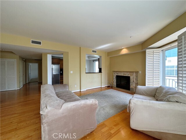 Building Photo - 320 S Willaman Dr