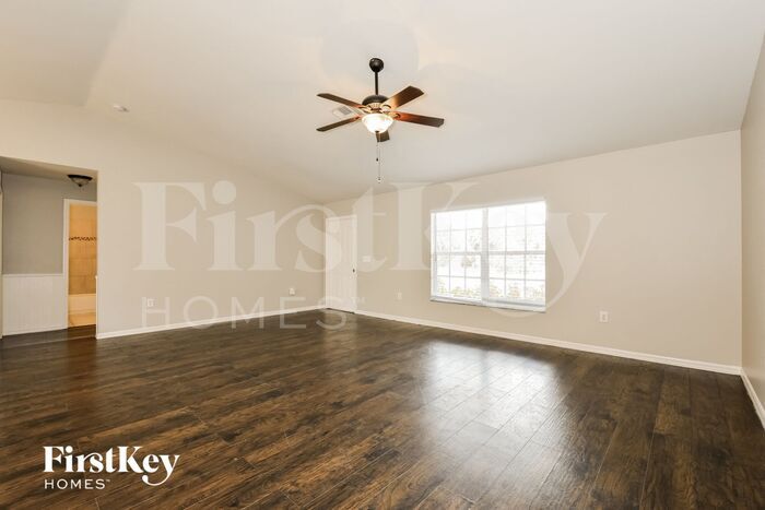 Building Photo - 6153 Hughes Ave