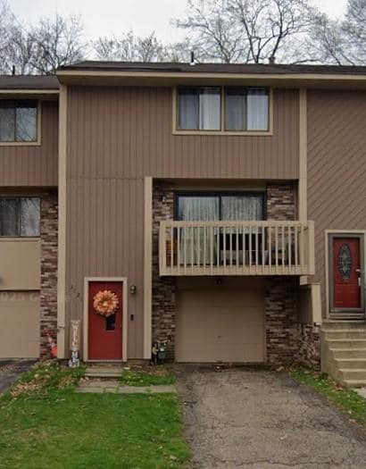 Primary Photo - 3121 Laurel Ridge Cir