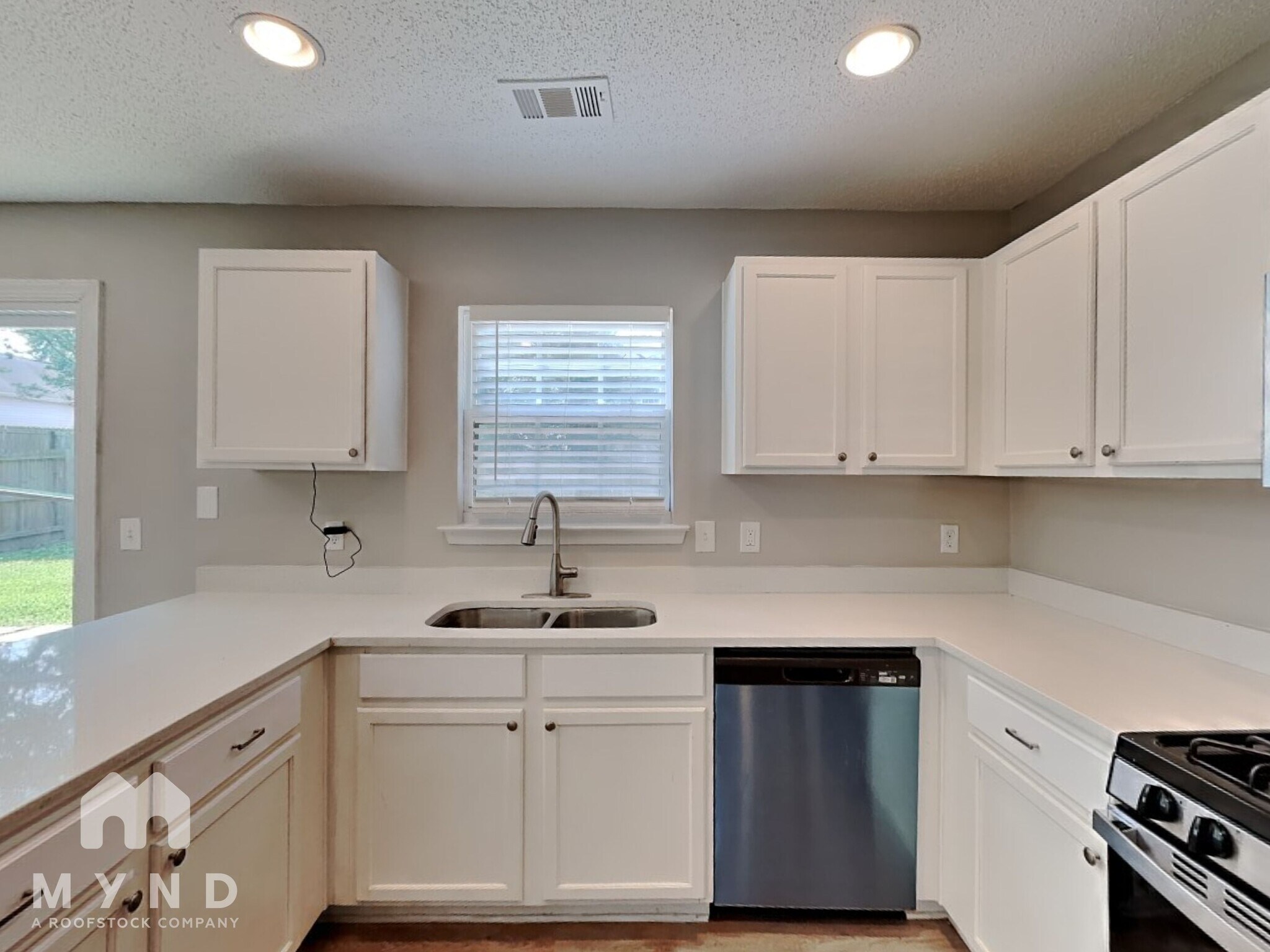 Building Photo - 3547 Devon Chase Rd