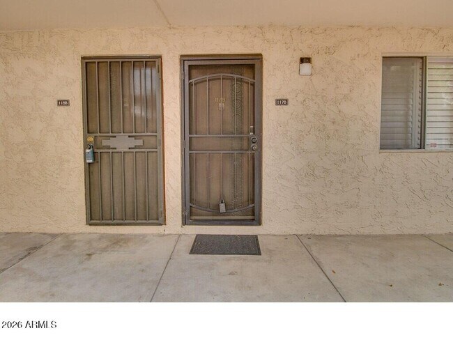Building Photo - 7625 E Camelback Rd
