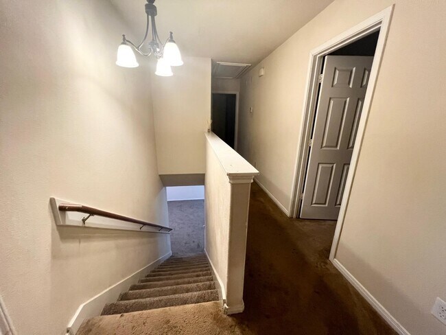 Building Photo - 3207 Zephyr Glen Way