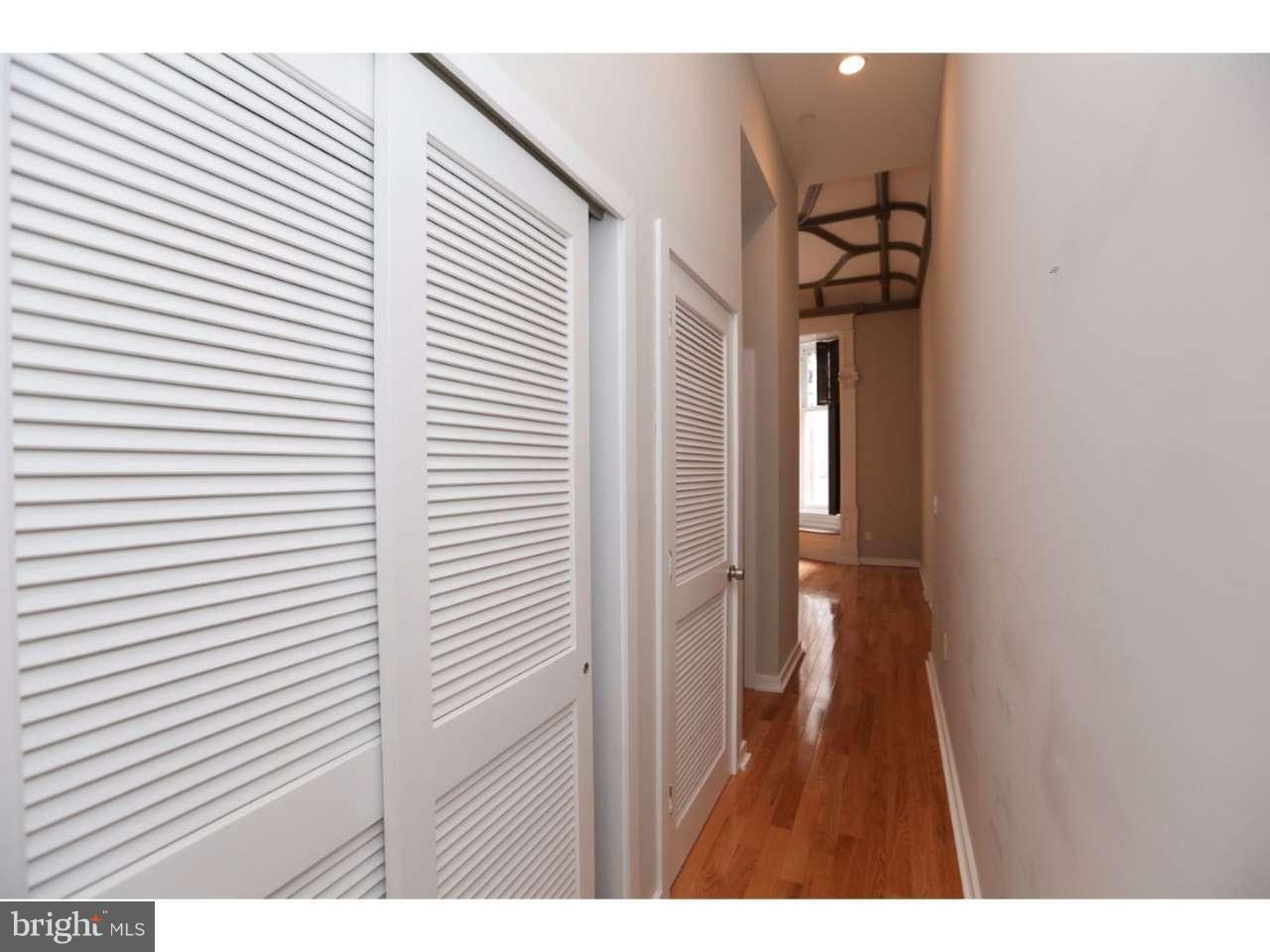 Building Photo - 2006 Walnut St