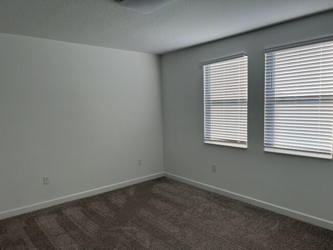 Building Photo - Newly built 3 Bedroom Home in Beautiful St. Cloud - 5 min from Isles of Lake Nova