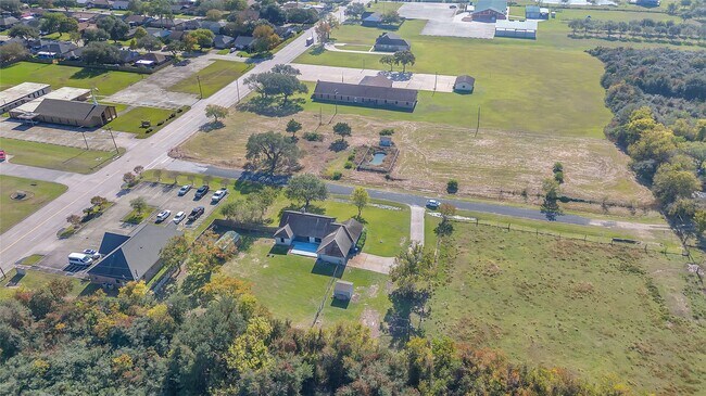 Building Photo - 2930 23rd Ave N