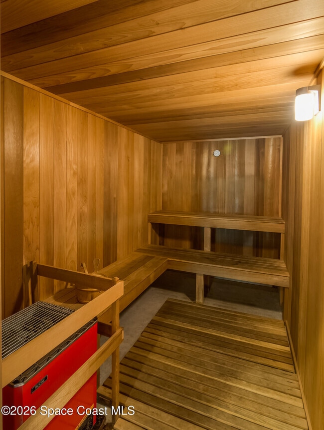 Building Photo - 8961 Lake Dr