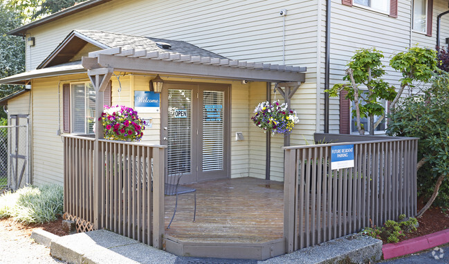 Community Leasing Office - Brookside