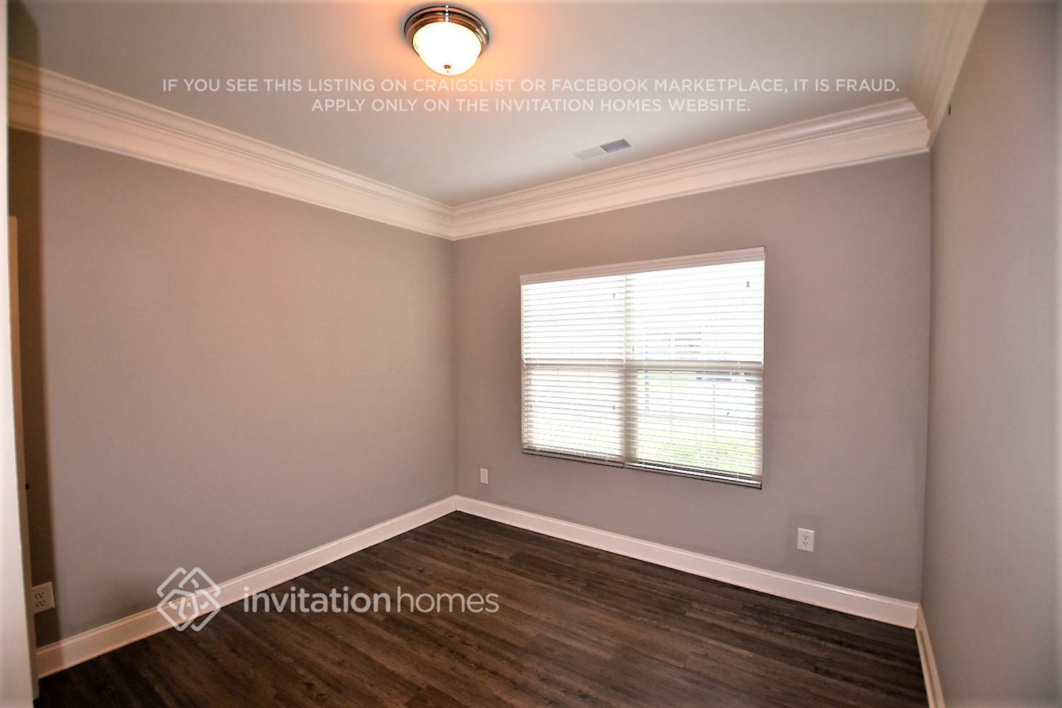 Building Photo - 5377 Roberta Crossing Dr