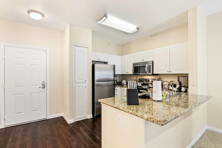 Building Photo - 9095 Sydney Ct