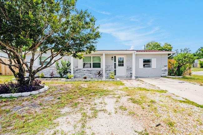 Building Photo - 4744 Guardian Ave