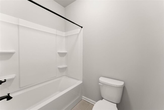 Building Photo - 4656 Silver Oak Dr SW