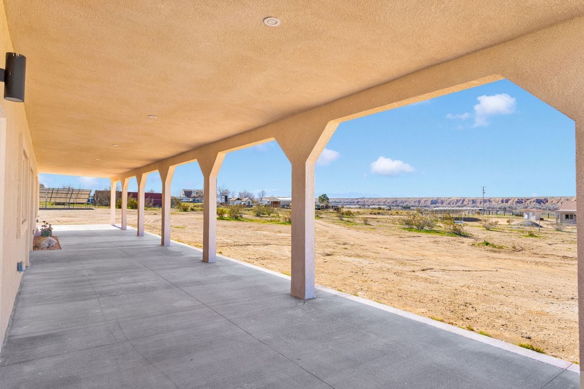 Building Photo - 24548 Ledbury Rd