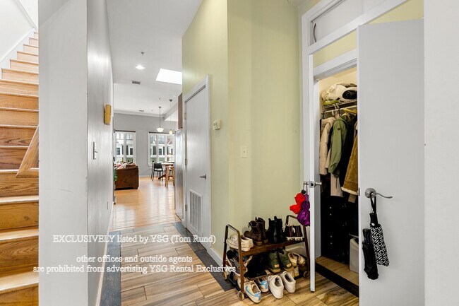 Building Photo - 1431 Tremont St