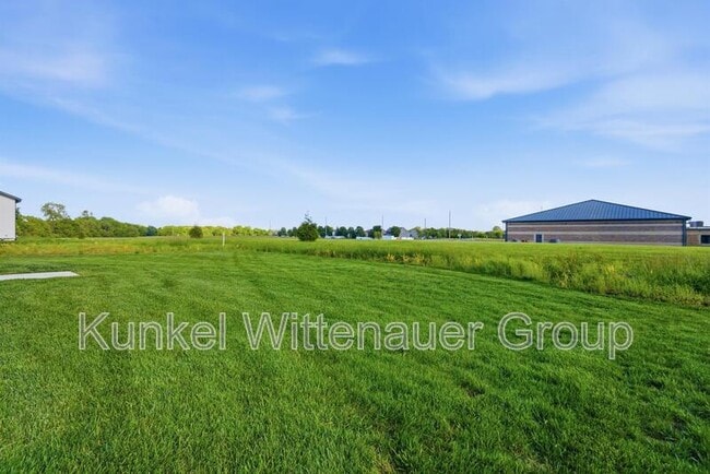 Building Photo - 837 Bushwood Way