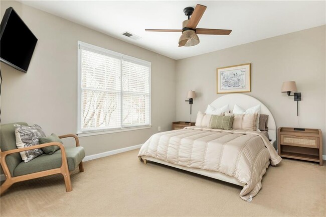 Building Photo - 4735 Longcourt Dr