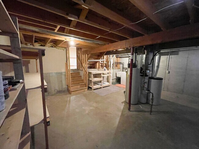Building Photo - 2820 Warner Ln