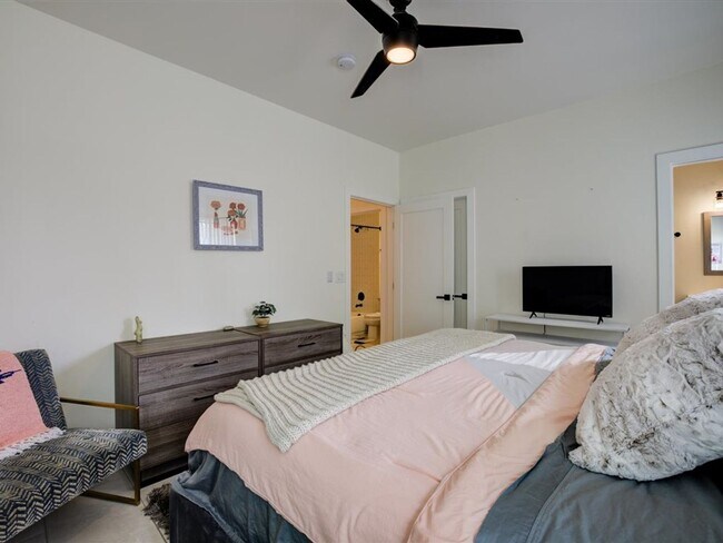 Building Photo - Fully Furnished 3-Bedroom Home with Security & Modern Upgrades