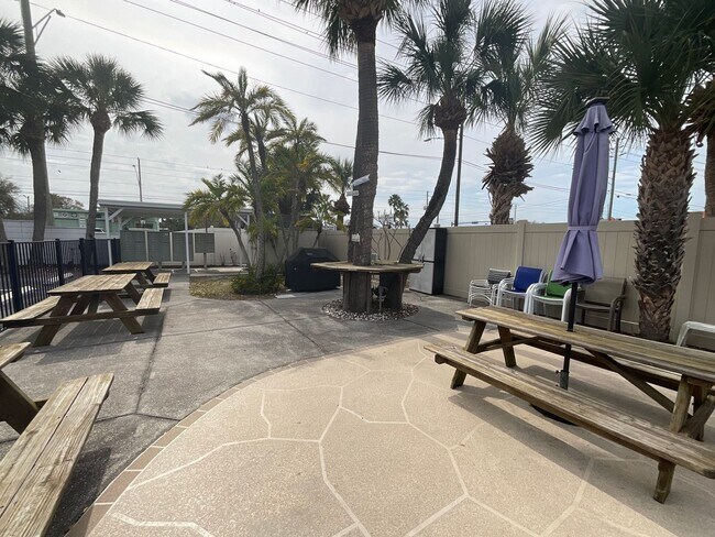 Building Photo - Discover Coastal Bliss: Your Ideal Beachsi...