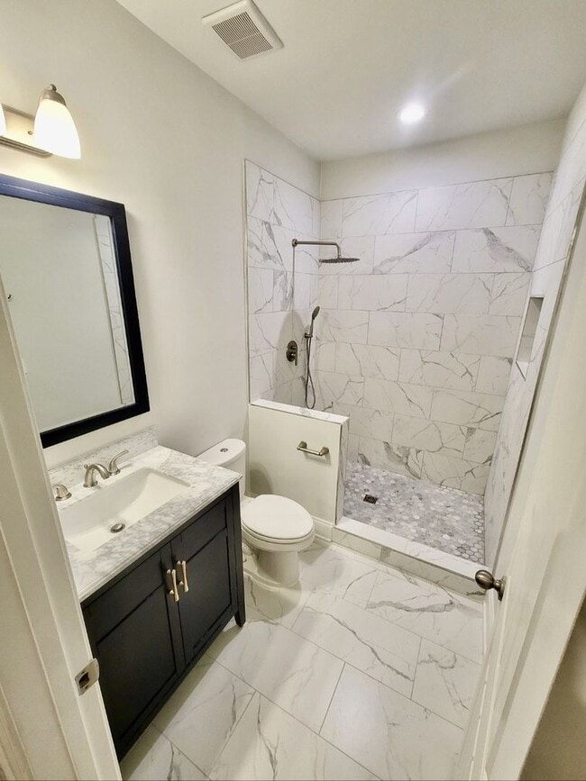 Building Photo - Beautiful home in Foxland Harbor