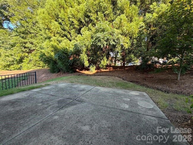 Building Photo - 15124 Sapphire Hill Ln