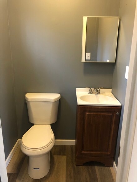 1/2 Bath - 15 Pineview Ave