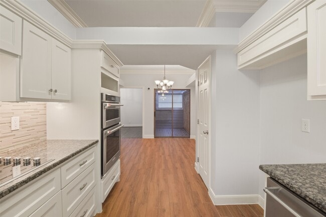 Building Photo - 12859 Kingsbridge Ln