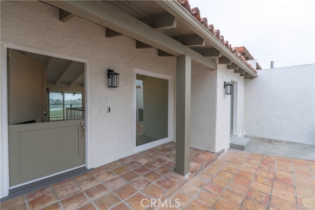 Building Photo - 633 Vista Bonita