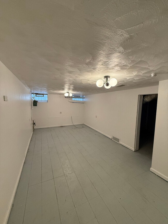 Building Photo - 19807 Wickfield Ave