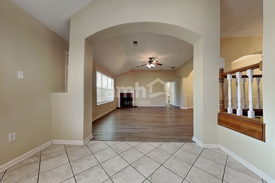 Building Photo - 8584 Afterglow Cv