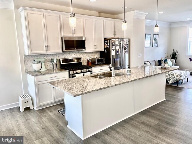 Primary Photo - 14327 Summit View Ln