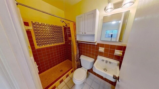 Building Photo - 6374 Hampton Dr N