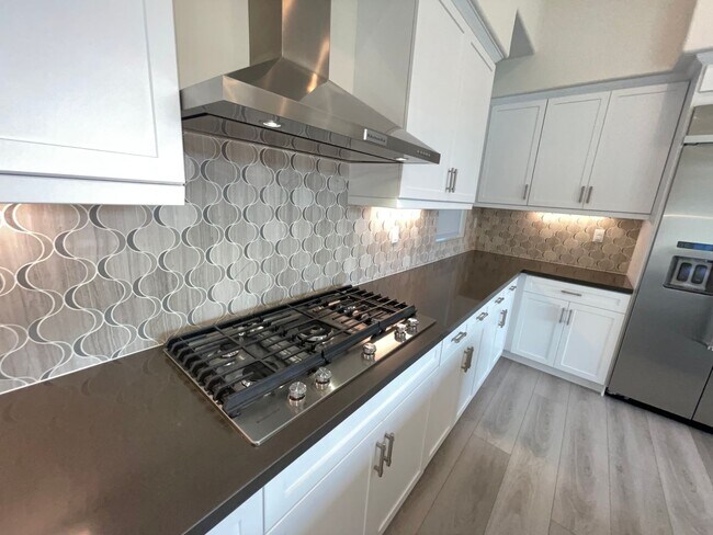Building Photo - 3128 Cañon St