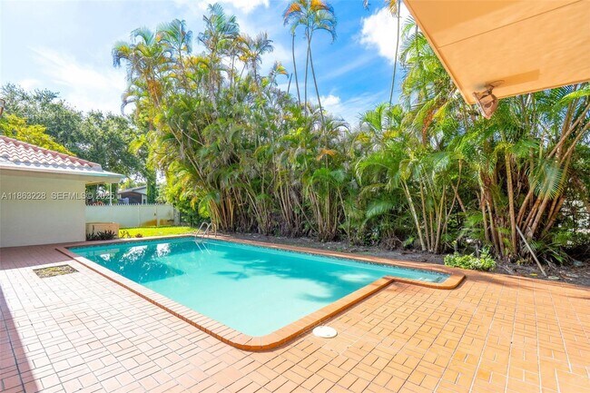 Building Photo - 7210 W Troon Cir