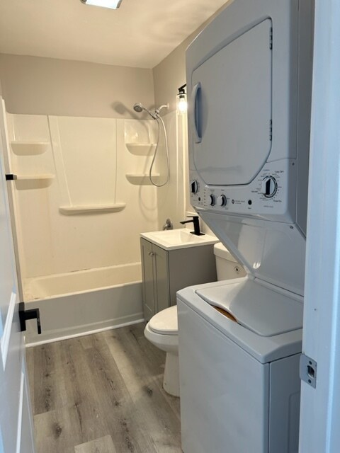 Building Photo - 610 7th St