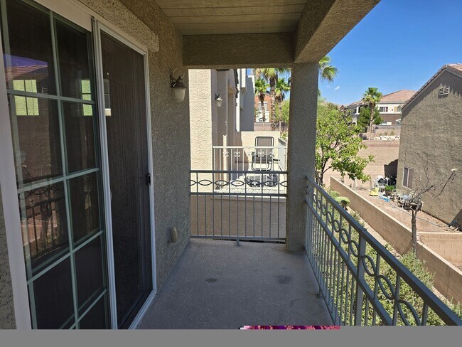 Building Photo - 9160 Column Ct